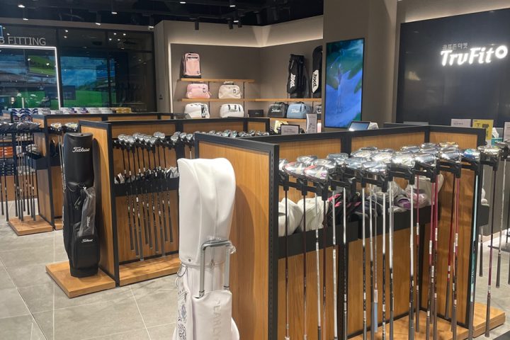 골프존마켓 트루핏 수원롯데점 매장 전경
